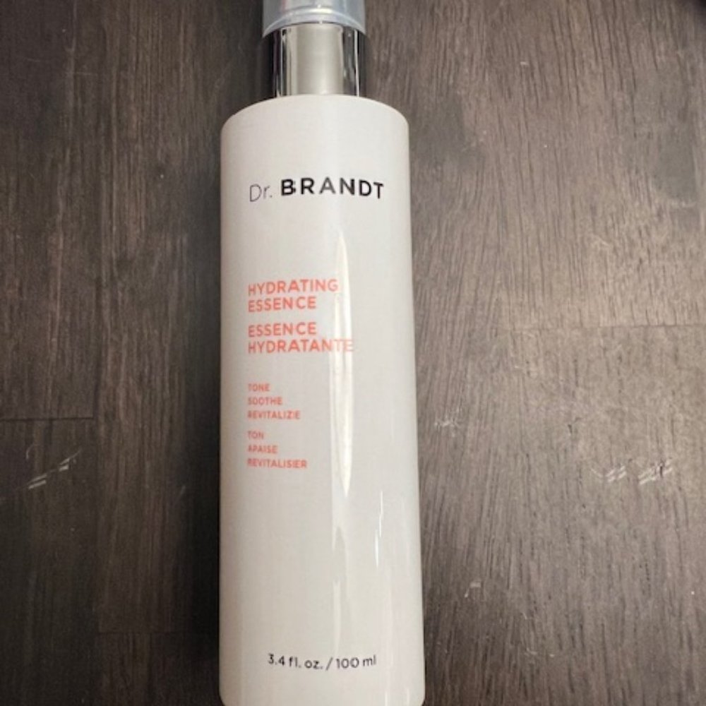 NEW DR.BRANDT� SKINCARE Hydrating Essence Mist
